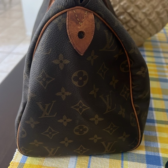 Louis Vuitton Monogram Speedy 30 - Picture 11 of 16